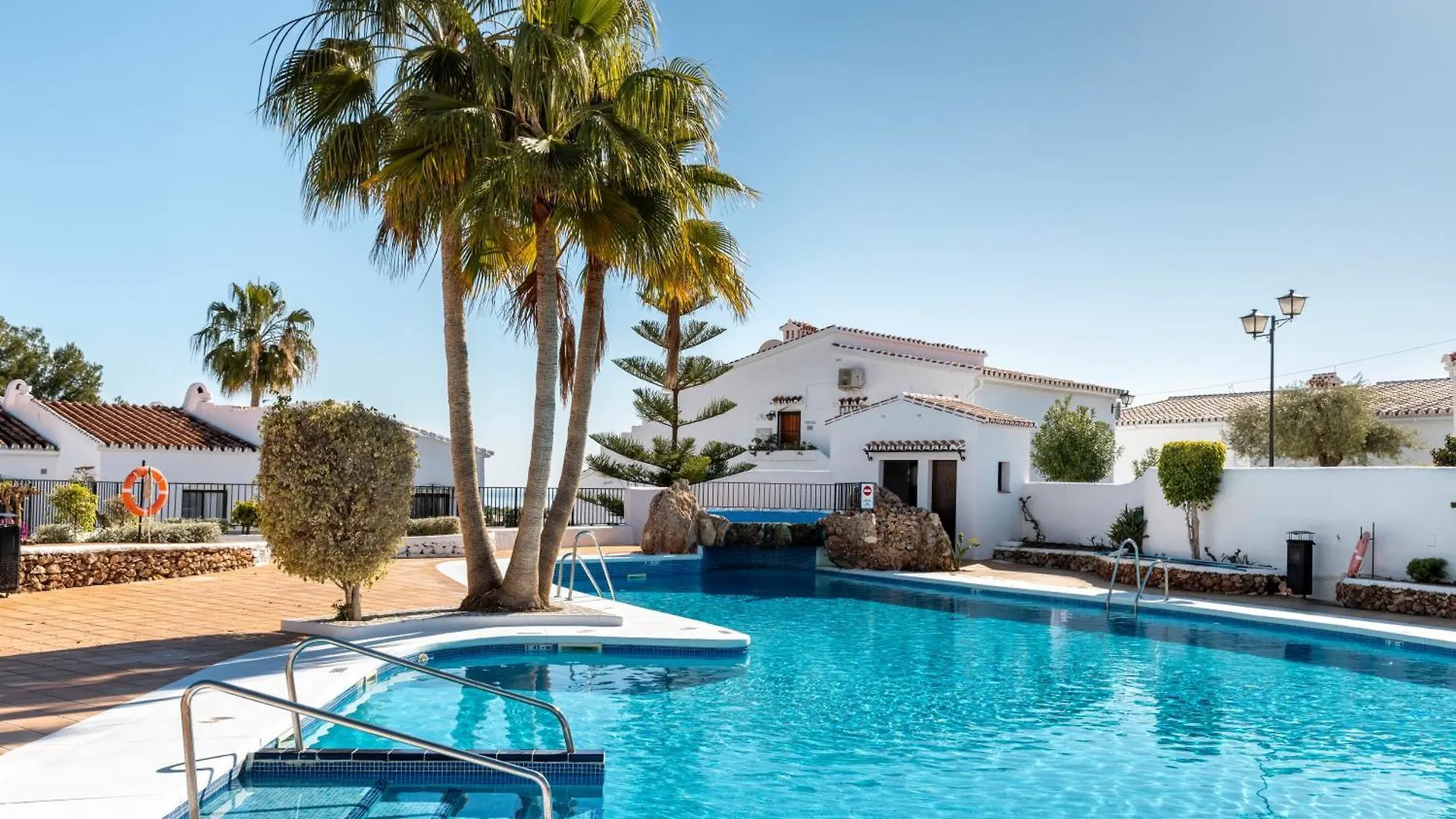 Sea View Apt Capistrano Village Nerja
