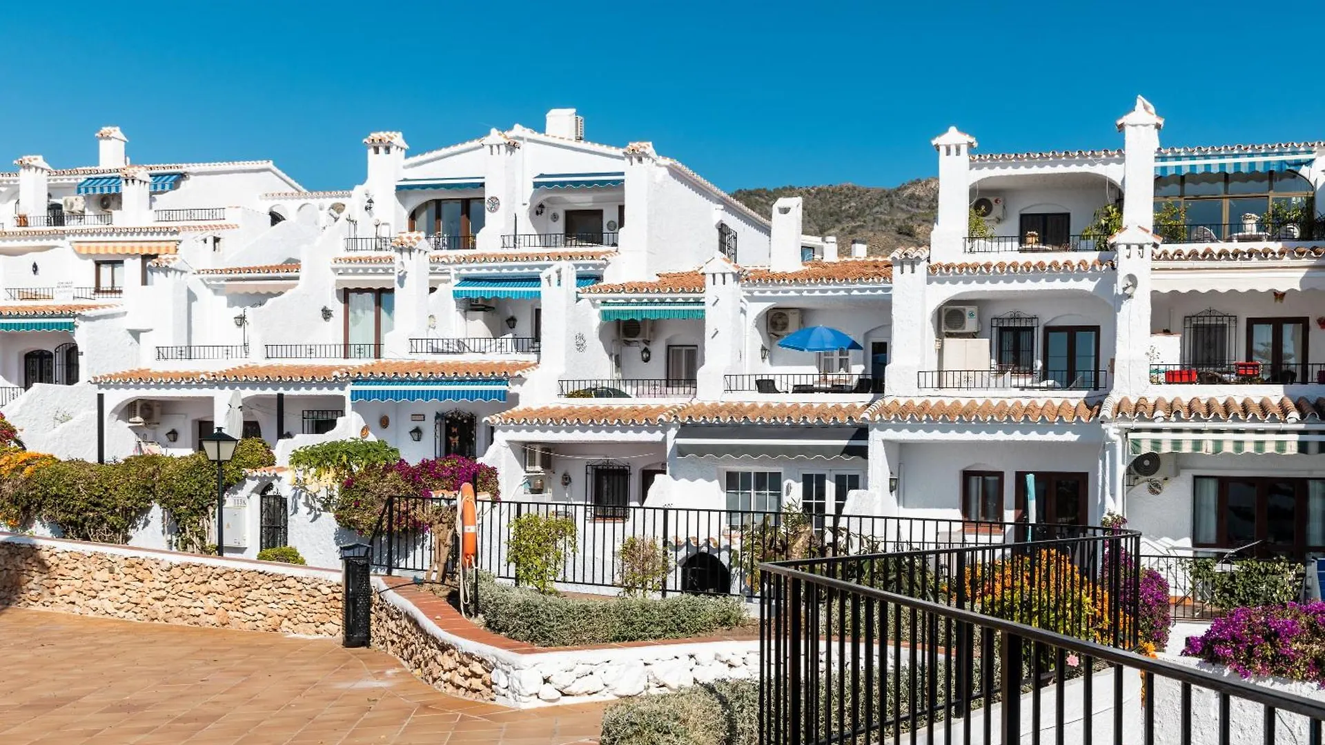 Sea View Apt Capistrano Village Nerja 0*,  Spain